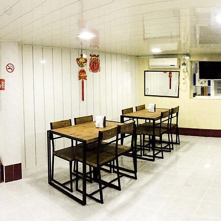 Htinn Yue Tann Hostel Янгон Екстериор снимка